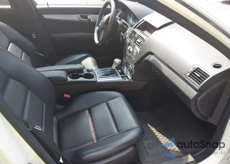 2008 Mercedes-Benz C 350 Sport из США, поврежденный, VIN WDDGF56X68F029659